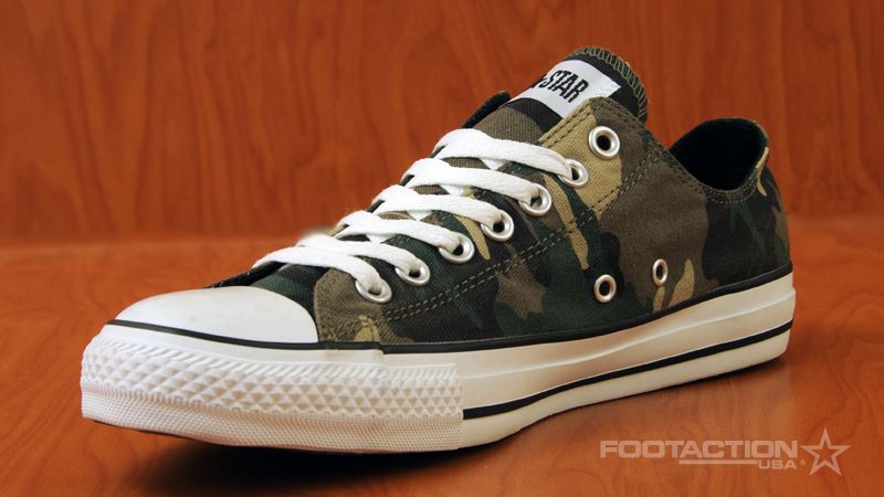 camouflage chuck taylors low